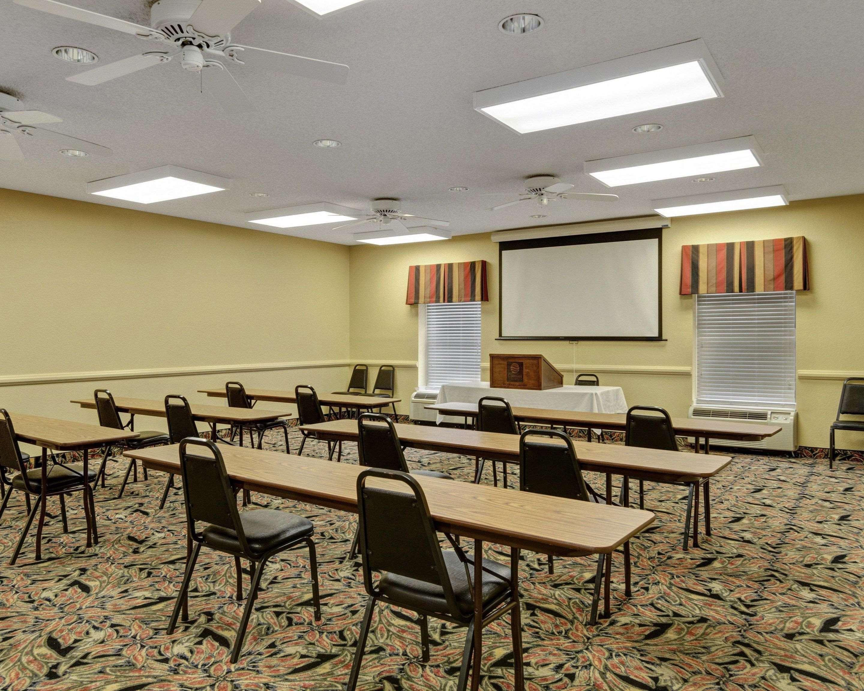 Comfort Inn & Suites Hot Springs Central Ngoại thất bức ảnh