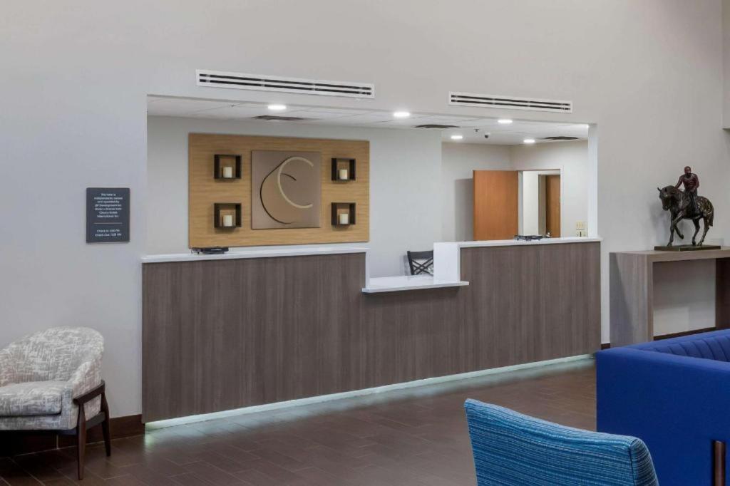 Comfort Inn & Suites Hot Springs Central Ngoại thất bức ảnh