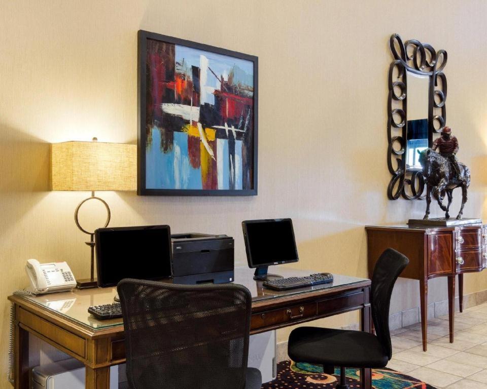 Comfort Inn & Suites Hot Springs Central Ngoại thất bức ảnh