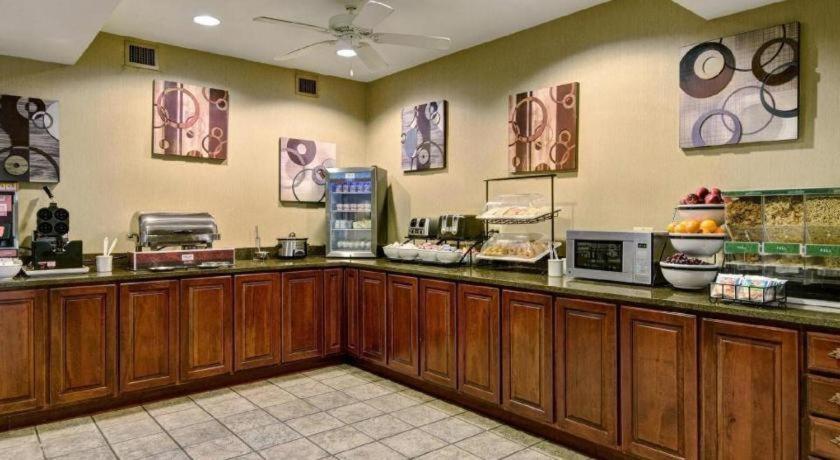 Comfort Inn & Suites Hot Springs Central Ngoại thất bức ảnh